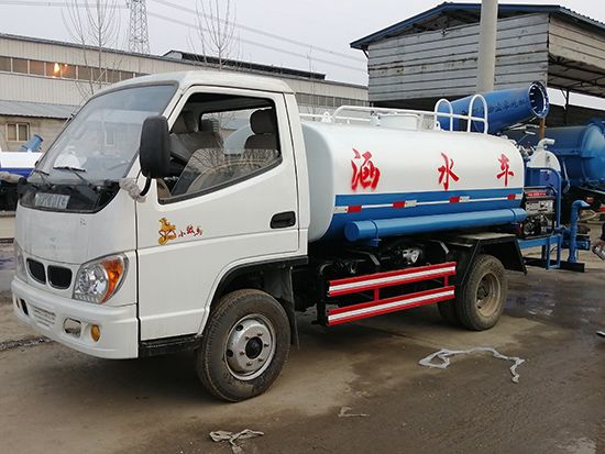 5吨洒水车