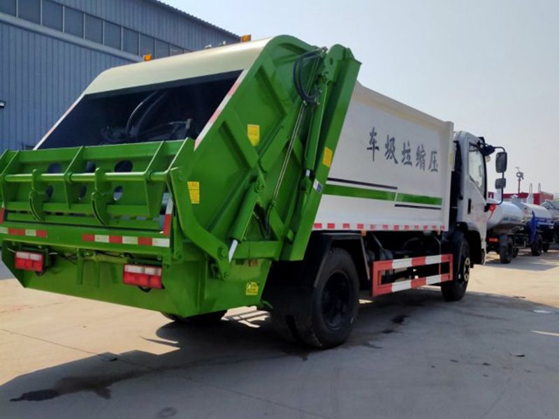 东风压缩垃圾车