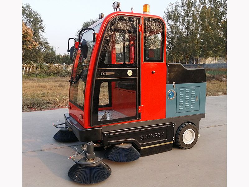 高端电动扫地车
